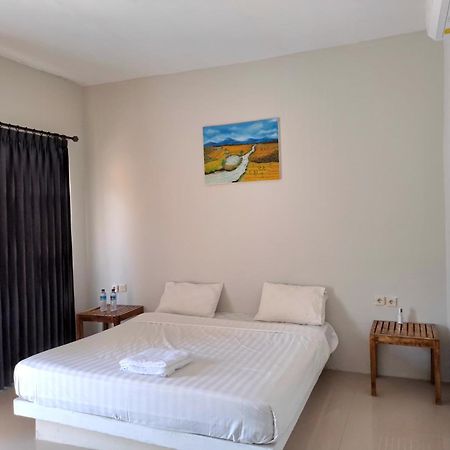 Village Corner Homestay Kuta  Ruang foto