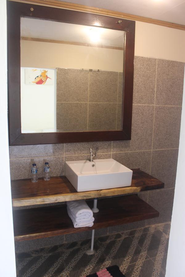 Village Corner Homestay Kuta  Bagian luar foto