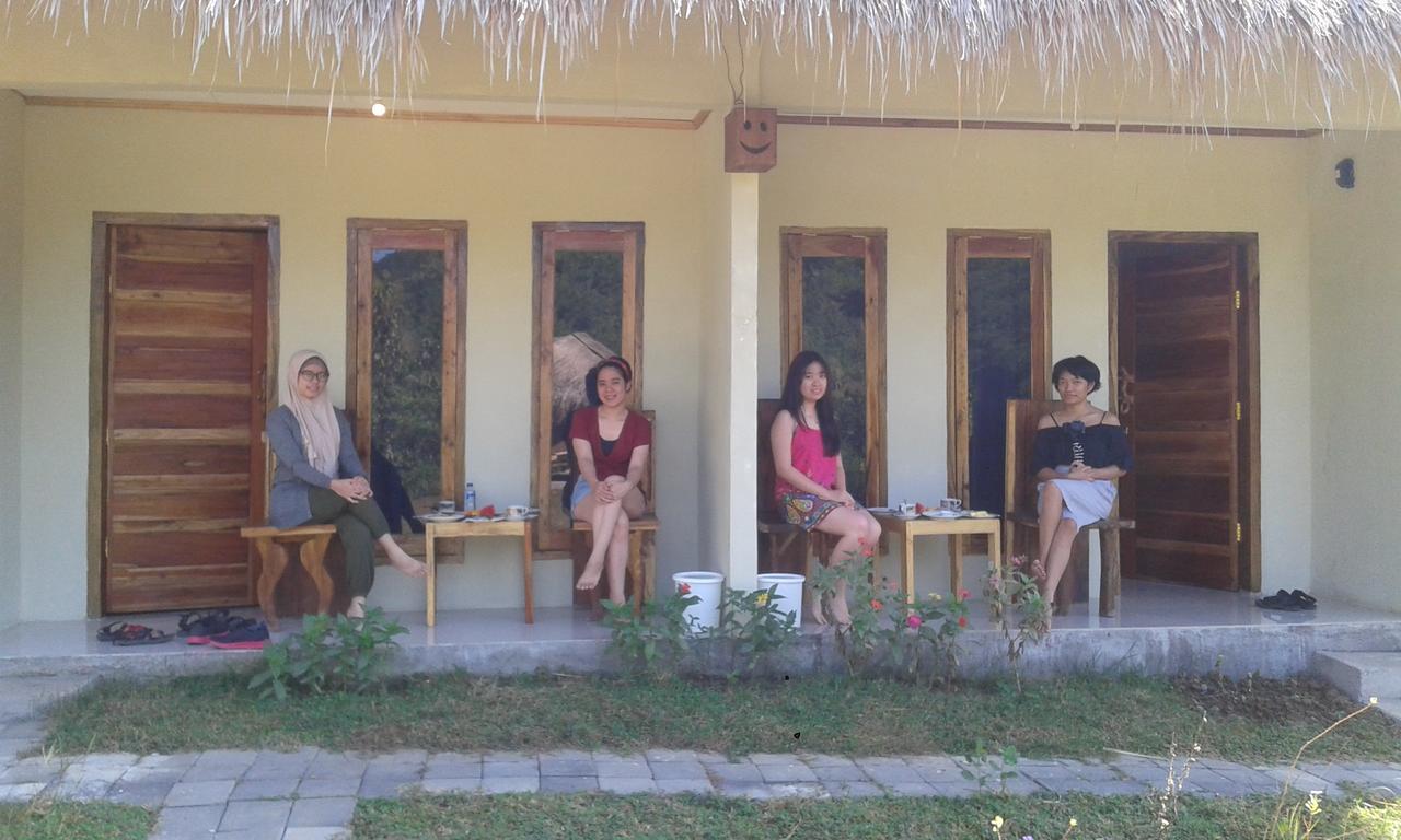 Village Corner Homestay Kuta  Bagian luar foto