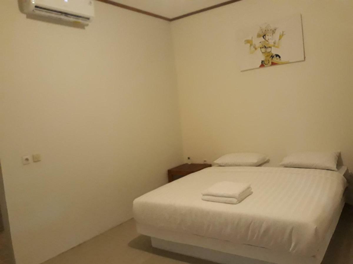 Village Corner Homestay Kuta  Bagian luar foto